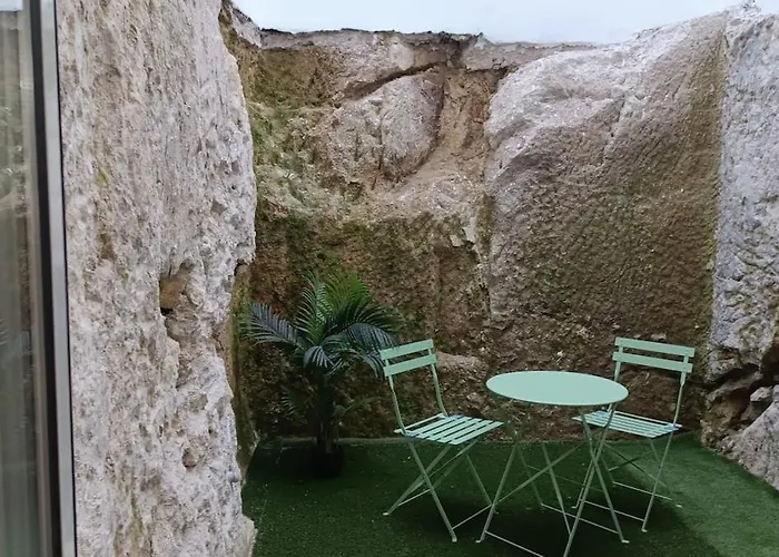 アパート Open-air Terrace In Historic Heart Of